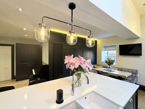 Photo 7- click for photo gallery